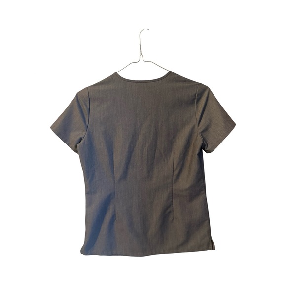 Figs V-Neck Casma Three-Pocket Scrub Top Graphite Women Size XS - Picture 7 of 12